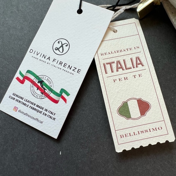 NWT DIVINA FIRENZE LEATHER CROSSBODY FLAP BAG - Picture 7 of 14